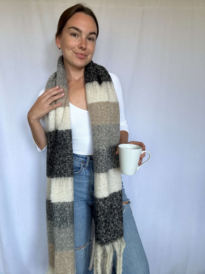 Feeling Festive Scarf in Black