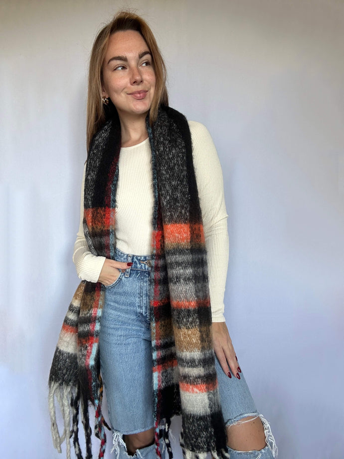 Feeling Festive Scarf in Black